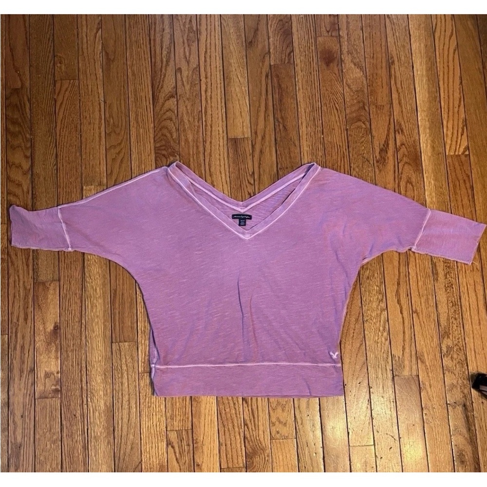 Purple American Eagle deep v neck 3/4 sleeve casual shirt vintage